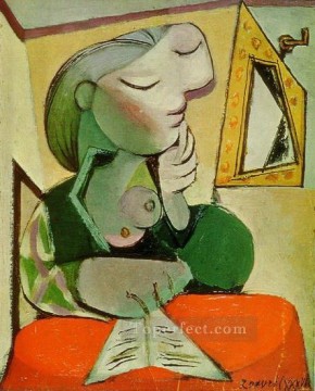 Portrait de femme Femme lisant 1936 Cubist Oil Paintings